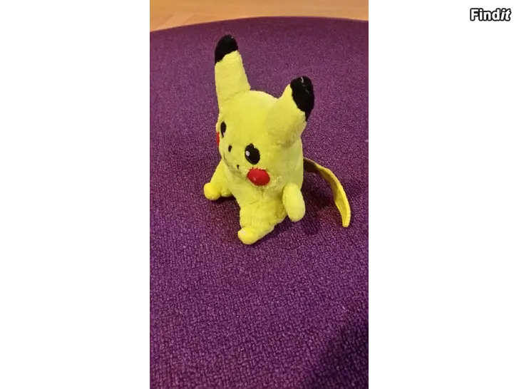 Myydään Pikachu pehmolelu n.14cm  -hinta 3e