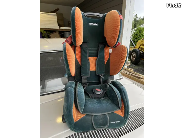Säljes Bilbarnstol Recaro young sport