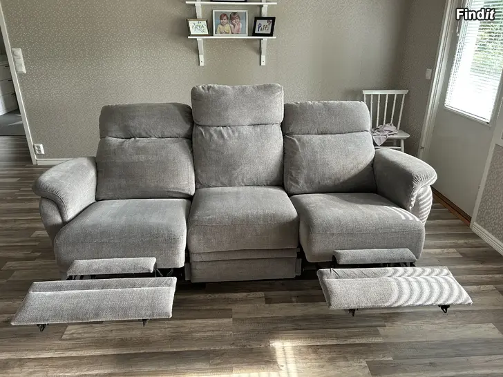 Säljes 3+2 sittsig soffa