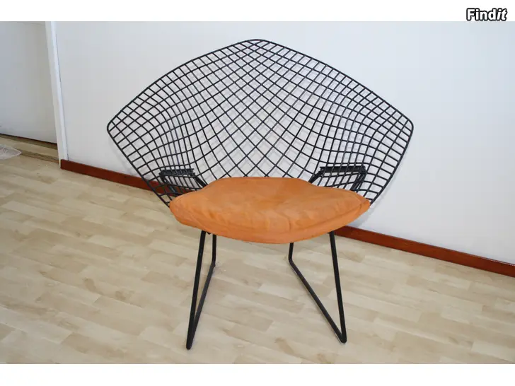 Säljes Bertoia Diamond vintage fåtölj