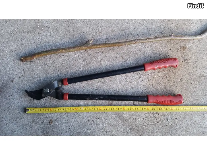Säljes Oksasakset ohileikkaava pituus 64cm metallivarret hinta 20e