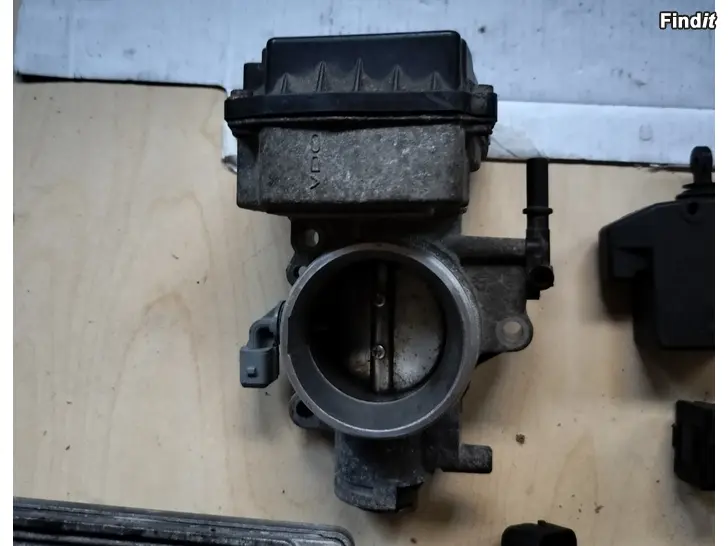 Myydään Kaasuläpäkotelo lasinnostin kytkin