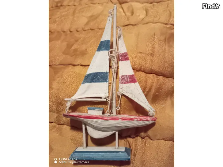 Myydään Koriste purjevene