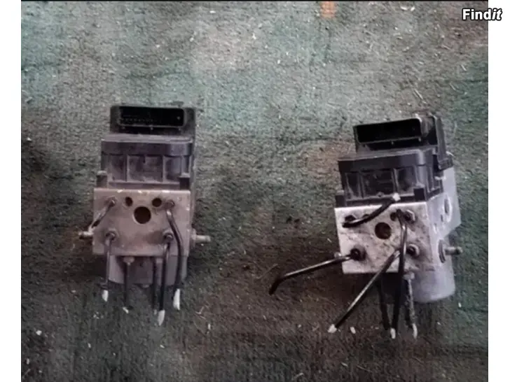 Säljes Akkukotelonkanssi abspumppu raidetangon sisä