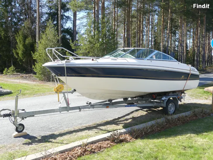 Säljes Day cruiser för båtutfärder