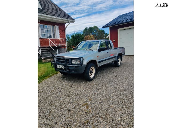 Säljes Mazda b2500 4x4