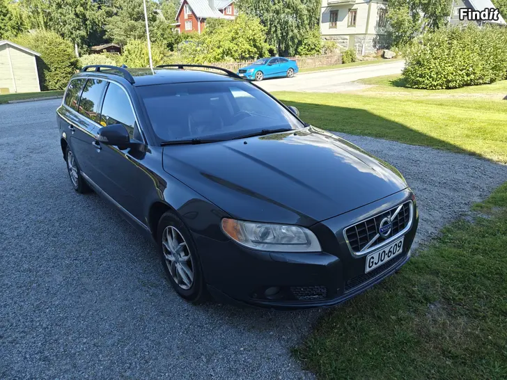 Myydään Volvo v70 2011 d3 automat