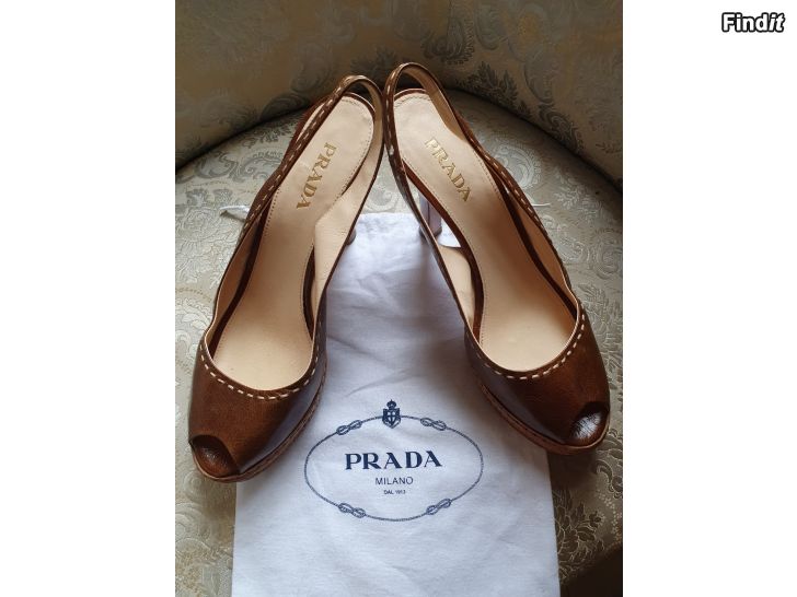 Myydään Prada contrast stich platform slingback heels 39,5