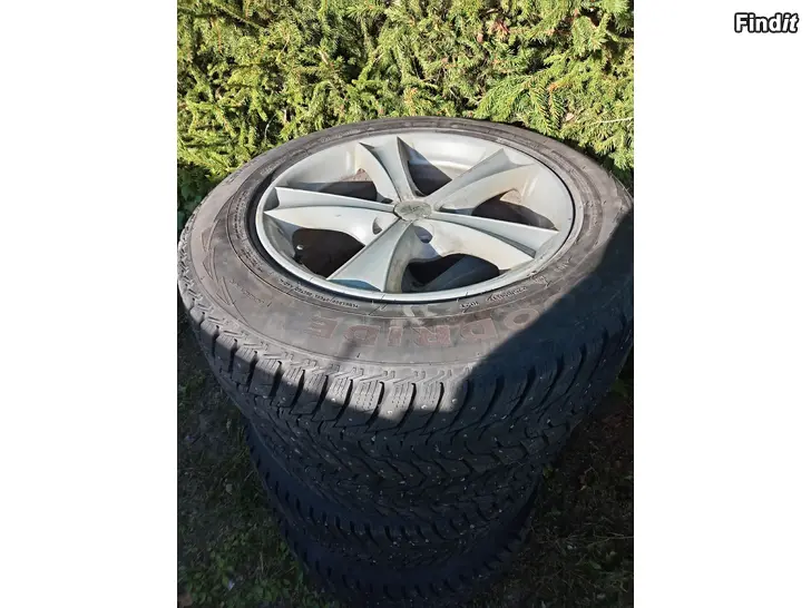 Säljes Honda crv 2008 dubbdäck