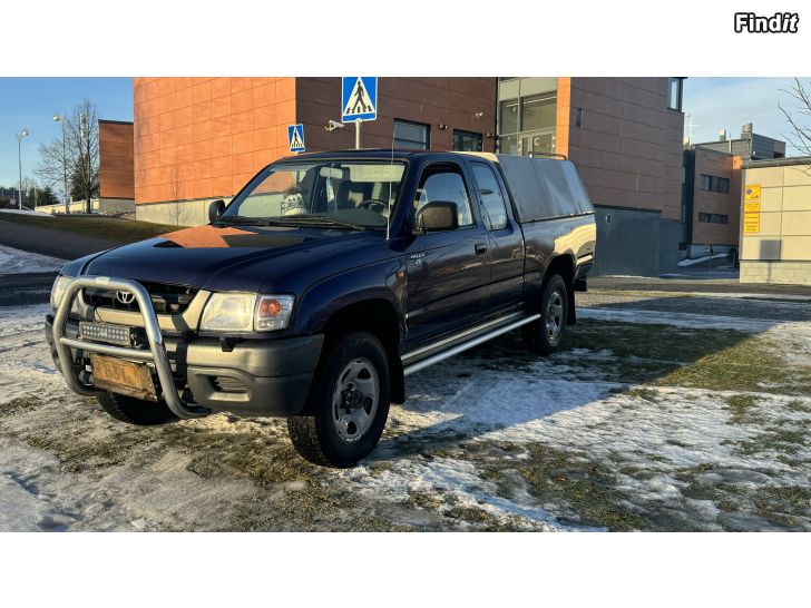 Myydään Toyota Hilux 2.5 turbo Dieseli 2003