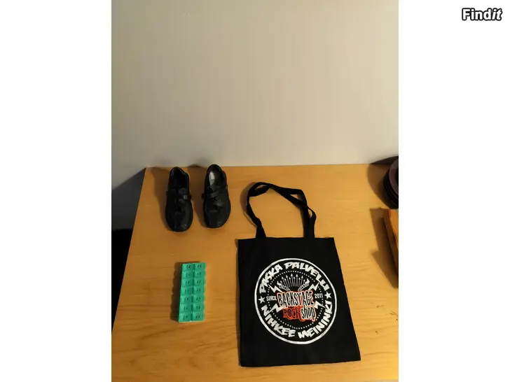 Myydään Kengät sievi kangaskassi