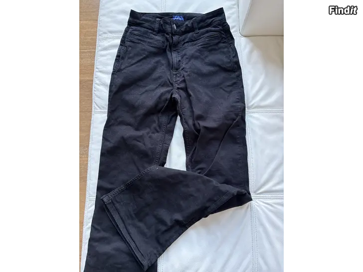 Säljes Gant jeans  storlek W28