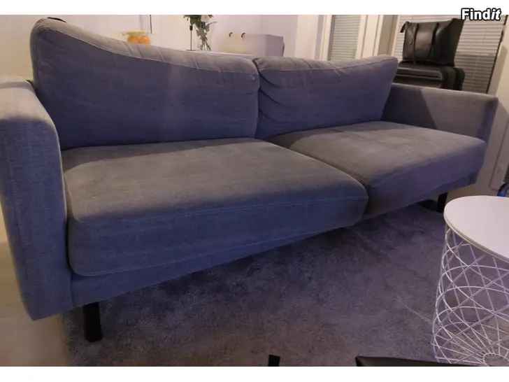 Myydään Furninova Ellie 3 istuttava sohva