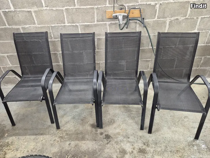 Säljes Trädgårdsstolar 4 st