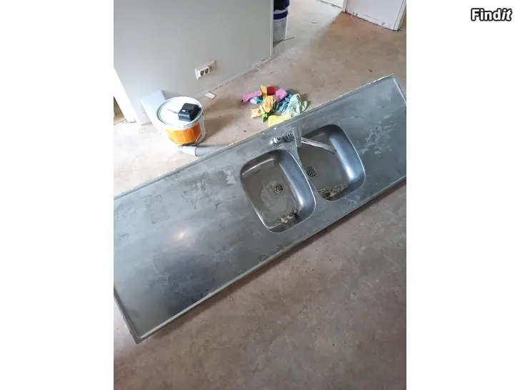 Säljes diskbänk med kran diskmaskinsventil och stanklås