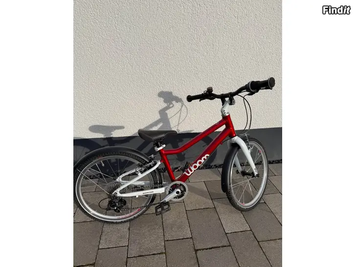 Säljes Woom 4 lasten pyörä, punainen, anniversary edition