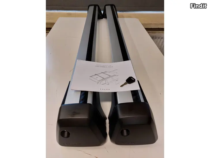 Myydään Volvo XC60 mk2 OEM Kattotelineet/Takräcken 32351090 vm. 2018
