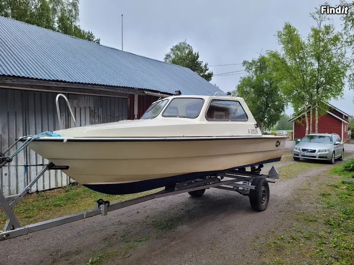 Myydään Perämoottorivene