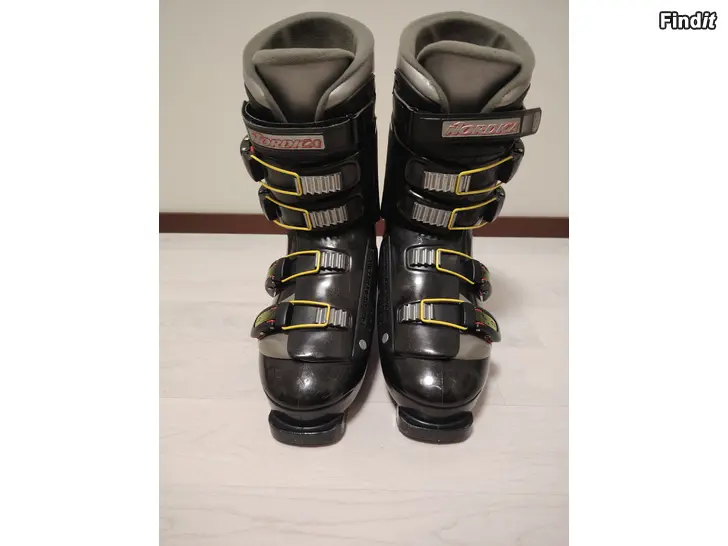 Myydään Laskettelumonot, koko 45