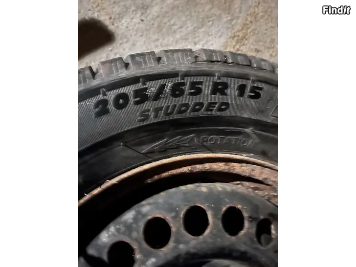 Myydään Taka akseli