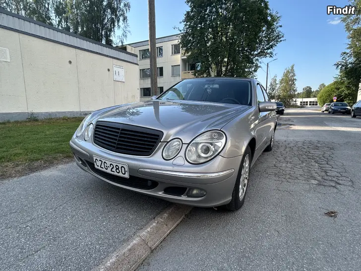 Säljes MercedesBenzW211 Automatic