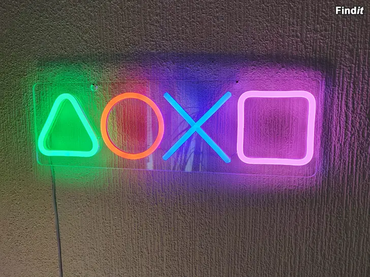 Säljes 2 st PlayStation neon skyltar med dimmer
