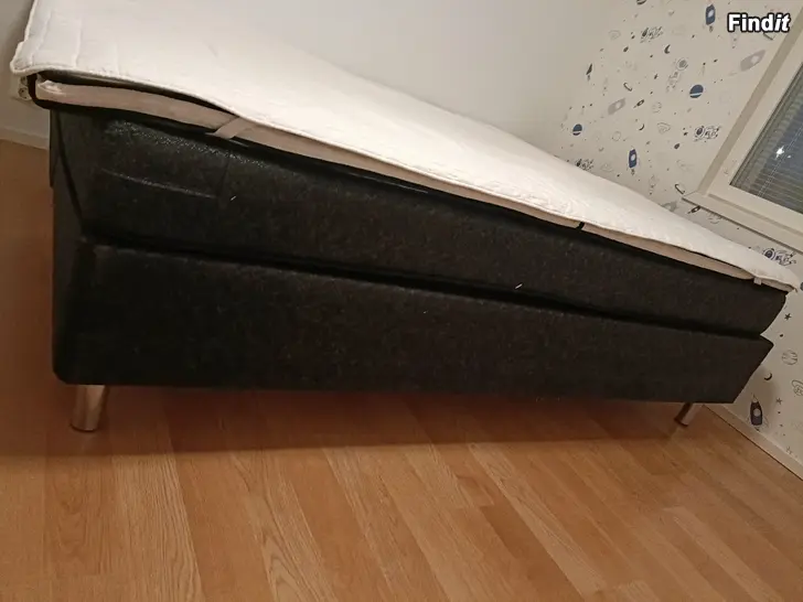 Säljes 160cm säng