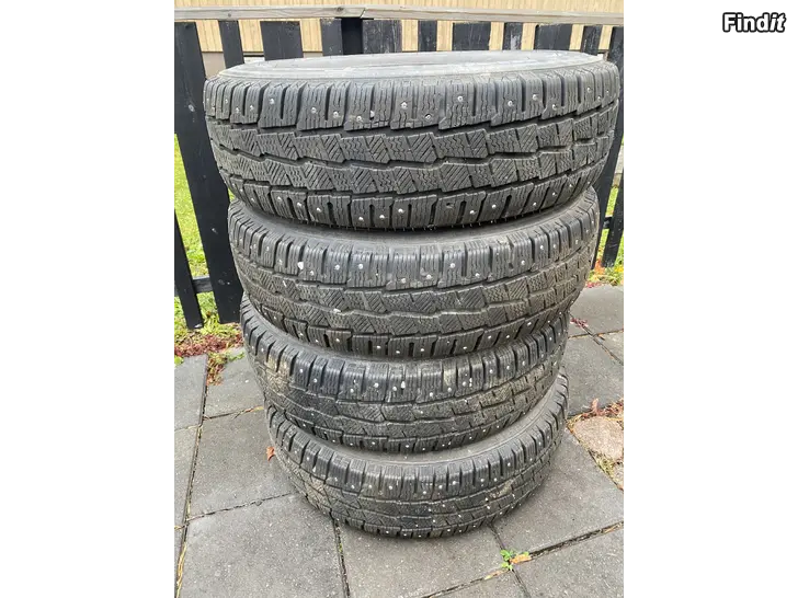 Säljes Michelin Vinterdäck för paketbil eller husbil
