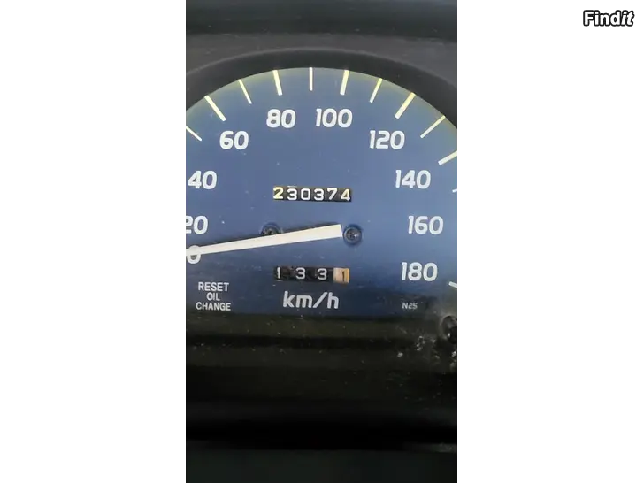 Myydään Nyt hyvä toyota hilux  diseli vähän ajetu