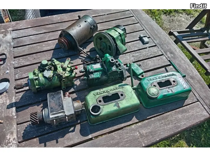 Myydään Volvo Penta laturia yms