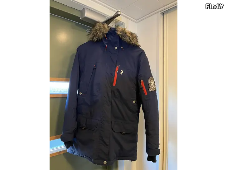 Myydään Peak performance talvitakki