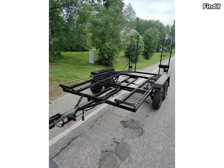 Myydään Autonkuljetus traileri