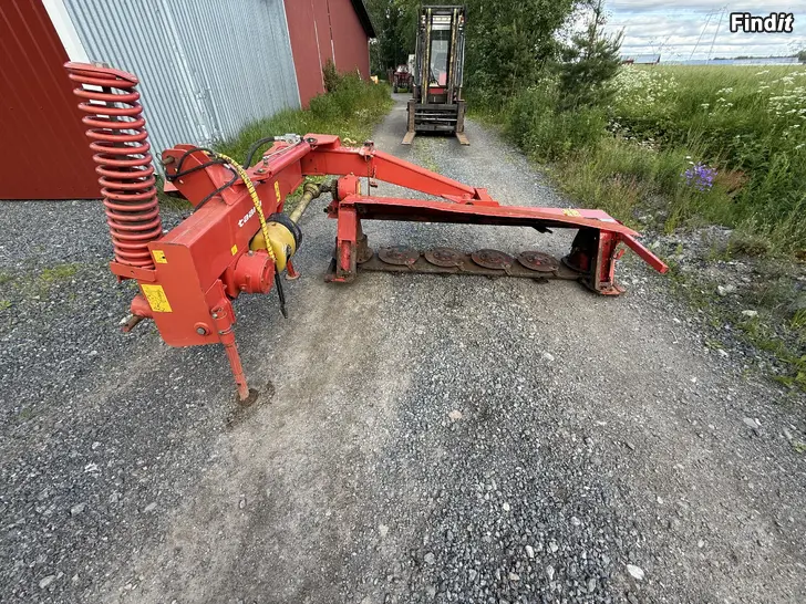 Myydään Taarup 3024 Niittokone