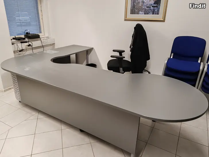 Myydään Hörn skrivbord / Kulma työpöytä