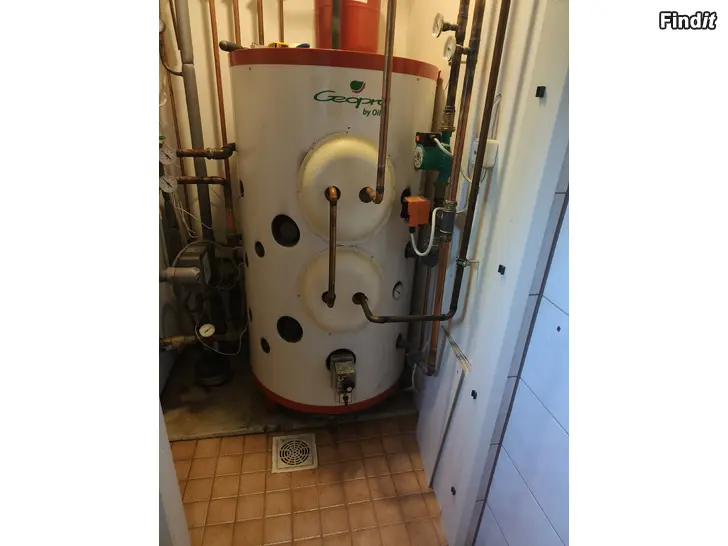 Myydään Varmvatten tank 500liter