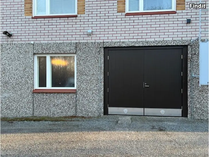 Myydään Autotalli varastoksi tai yritystoimintaan Vaasassa