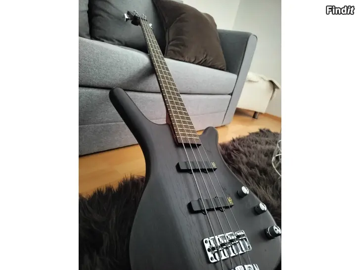 Säljes Warwick Corvette 4 str. Active 2013 Korea