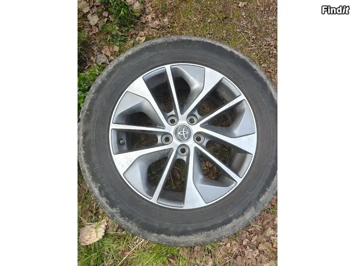 Säljes Toyota rav4 hybrid original fälgar