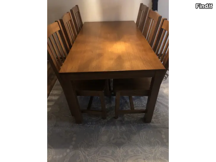 Myydään Pöytä ja 6 tuolia