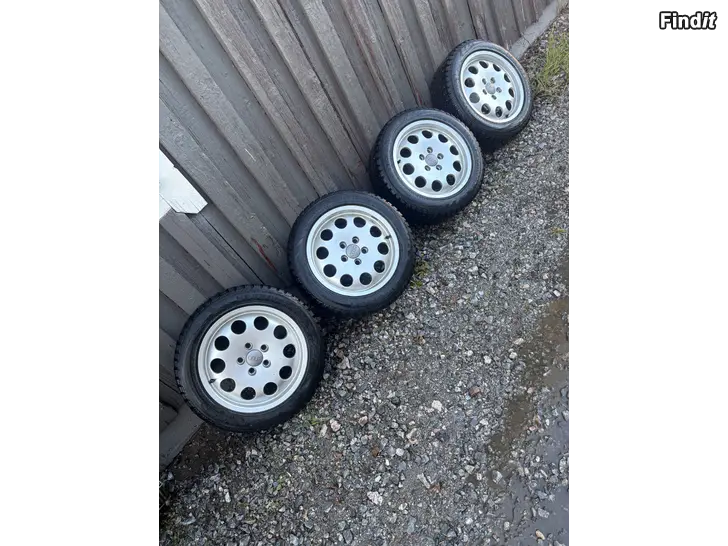 Säljes 16 audi fälgar