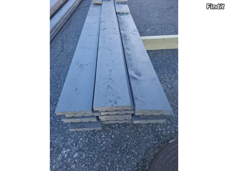 Säljes Parti foderbräde 20 x 120 x 4800mm. Grå. 76,8lm