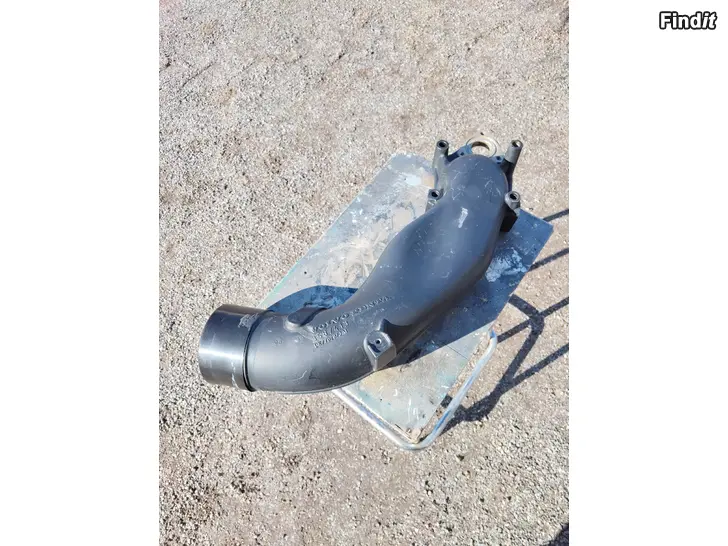 Myydään Volvo penta pakoputki