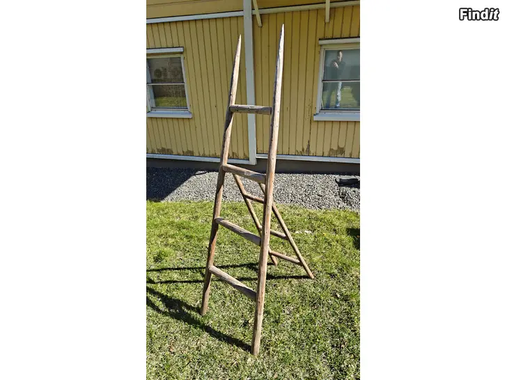 Myydään Blomställning