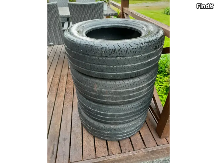 Säljes Paketbilsdäck Continental