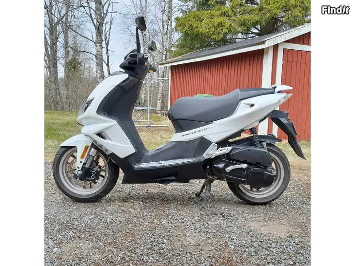 Myydään Myydään skootteri Peugeot Speedfight 4 2-tahti 2016