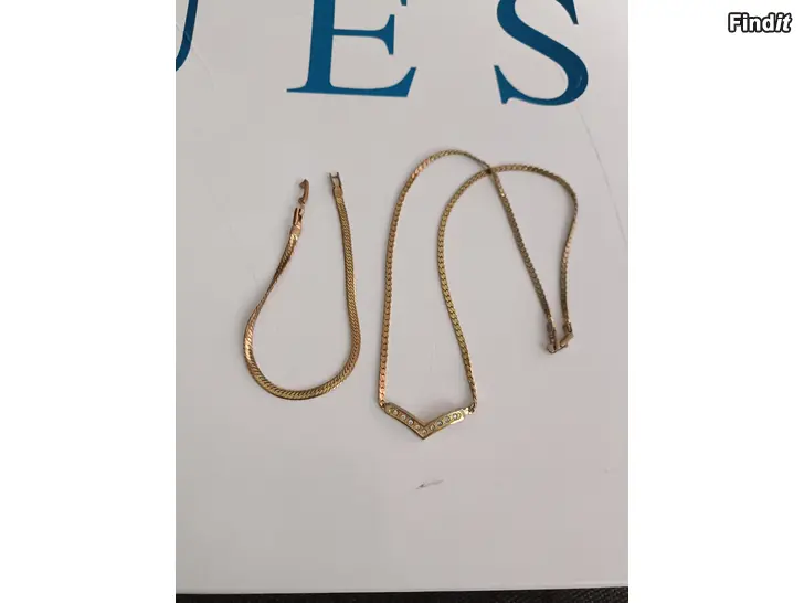 Myydään Rannekoru ja kaulakoru