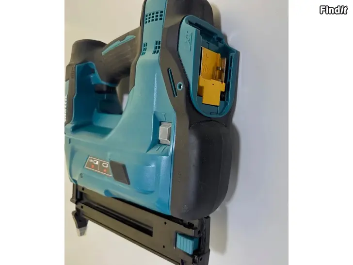 Myydään Makita DBN500 Naulain
