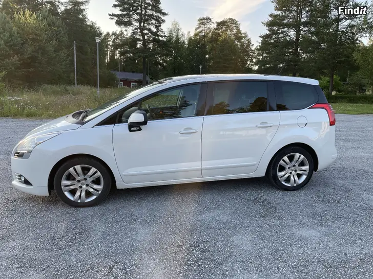 Säljes Peugeot 5008