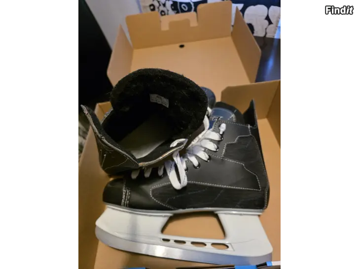 Säljes Nya jofa skrinnskor st 46