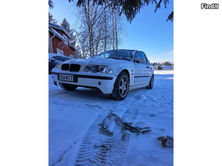 Myydään BMW E46